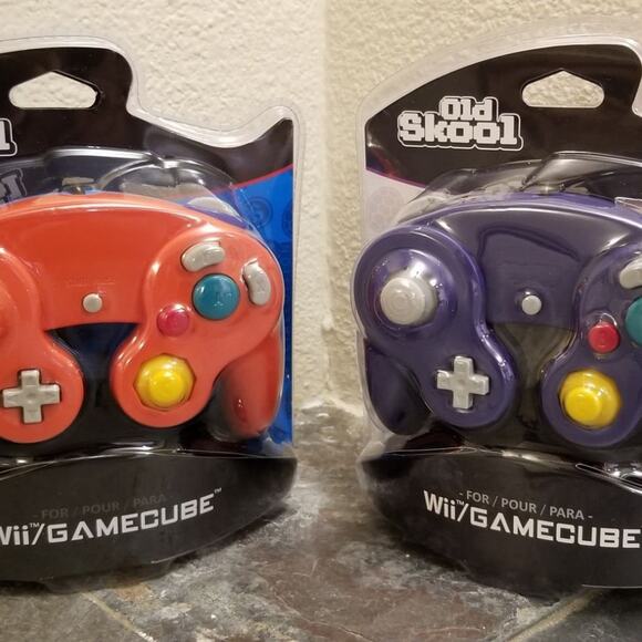2 Gamecube Controllers - Red & Purple (NEW) - Nintendo - Old Skool - Picture 1 of 8